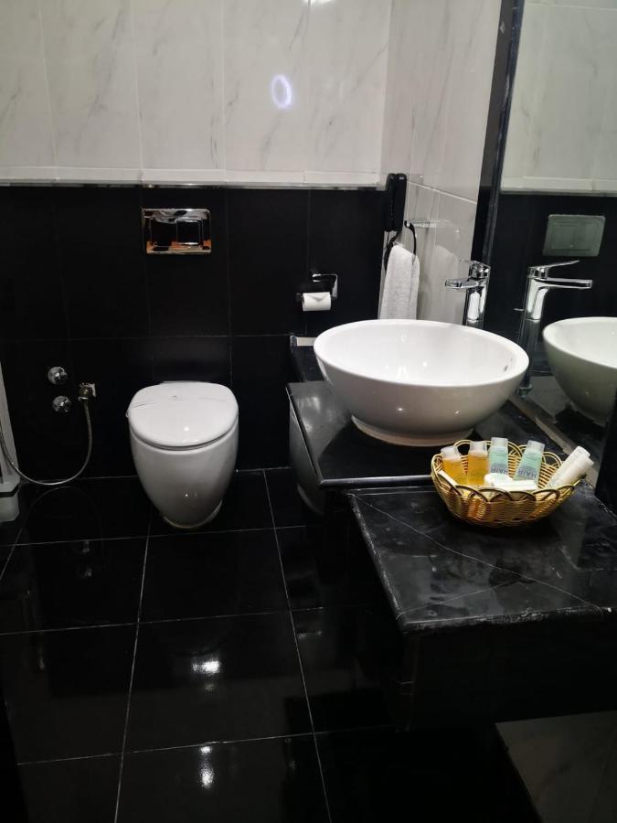 Royal Qatar Hotel Doha Extérieur photo