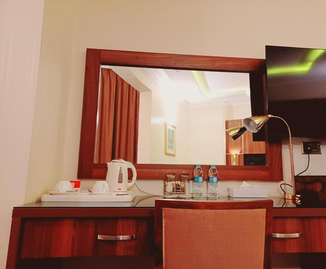 Royal Qatar Hotel Doha Extérieur photo