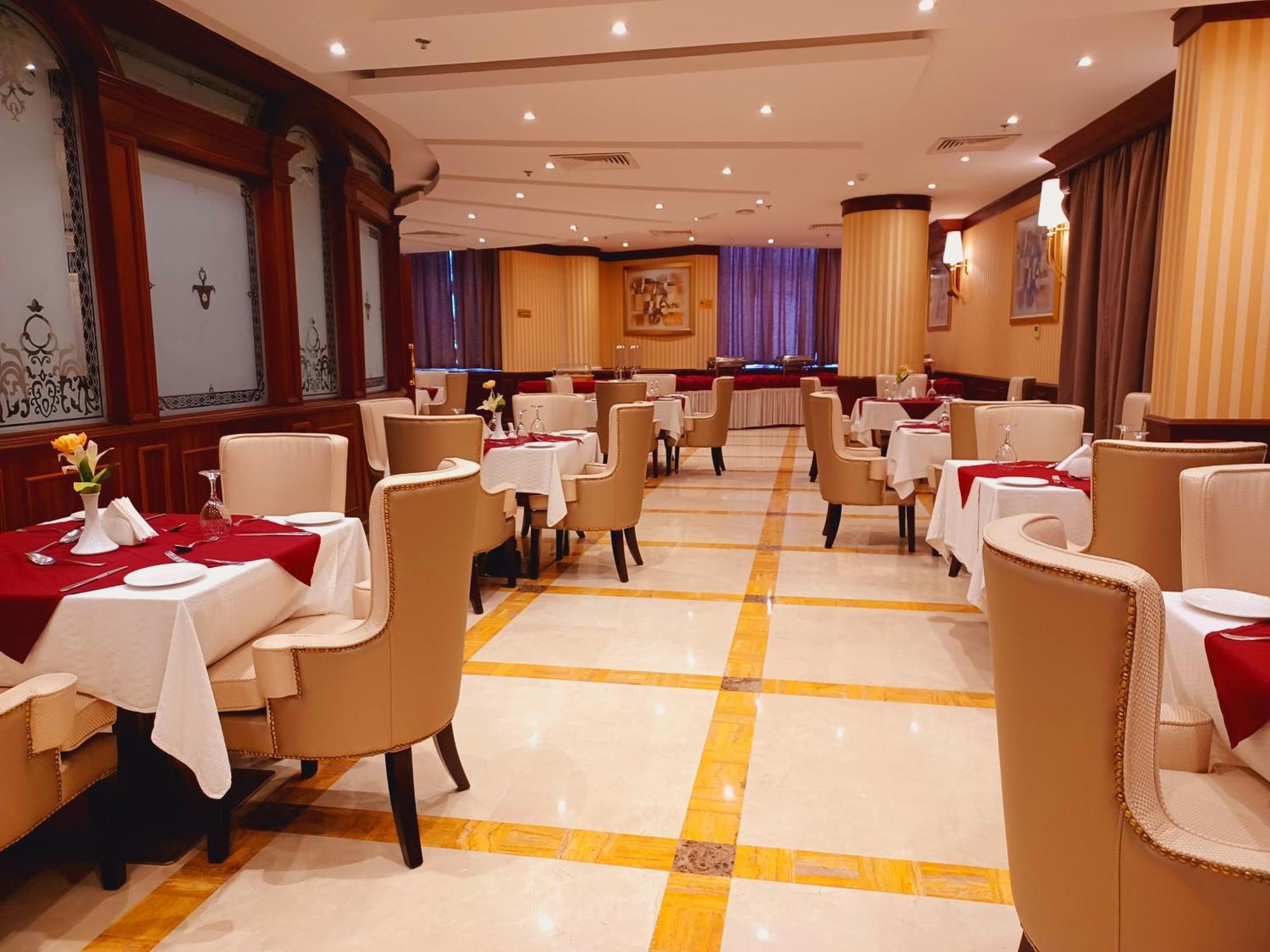 Royal Qatar Hotel Doha Extérieur photo