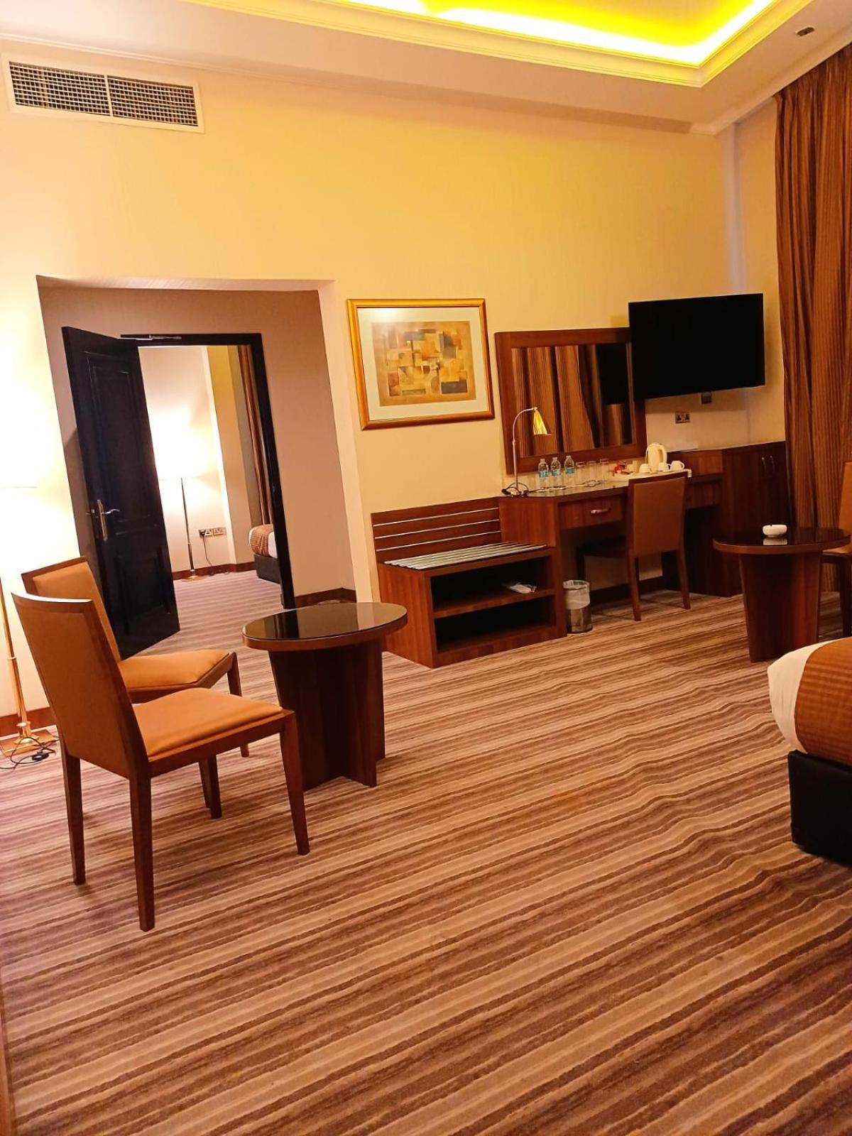 Royal Qatar Hotel Doha Extérieur photo
